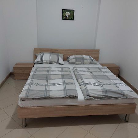 Dora Apartment Сень Экстерьер фото