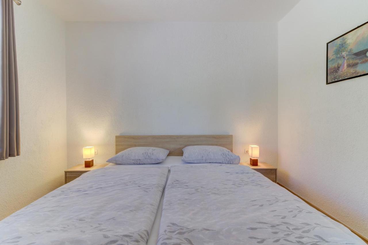 Dora Apartment Сень Экстерьер фото